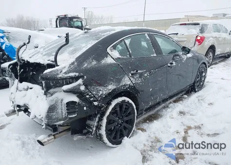 2021 Mazda Mazda3 2.5 Turbo z USA, uszkodzony, nr VIN JM1BPBAY6M1315938